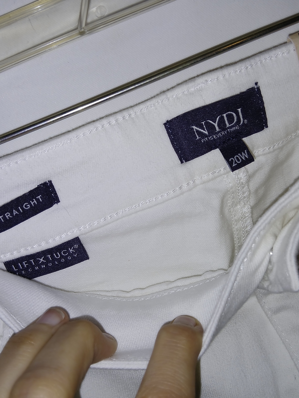 NWT NYDJ White Straight Marilyn Jeans with Lift-Tuck Technology 20W - Picture 5 of 6